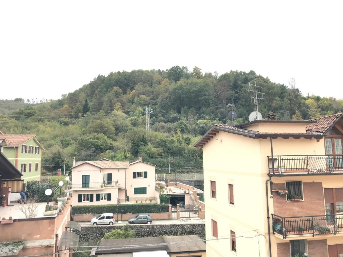 Al Campanile Centro Storico Ampio Luminoso E Panoramico Appartamento Trilocale Carsoli Exterior foto